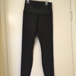 Lululemon Wunder Under High Rise Legging Size:10